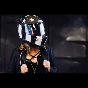 Meet your Posher, Jade